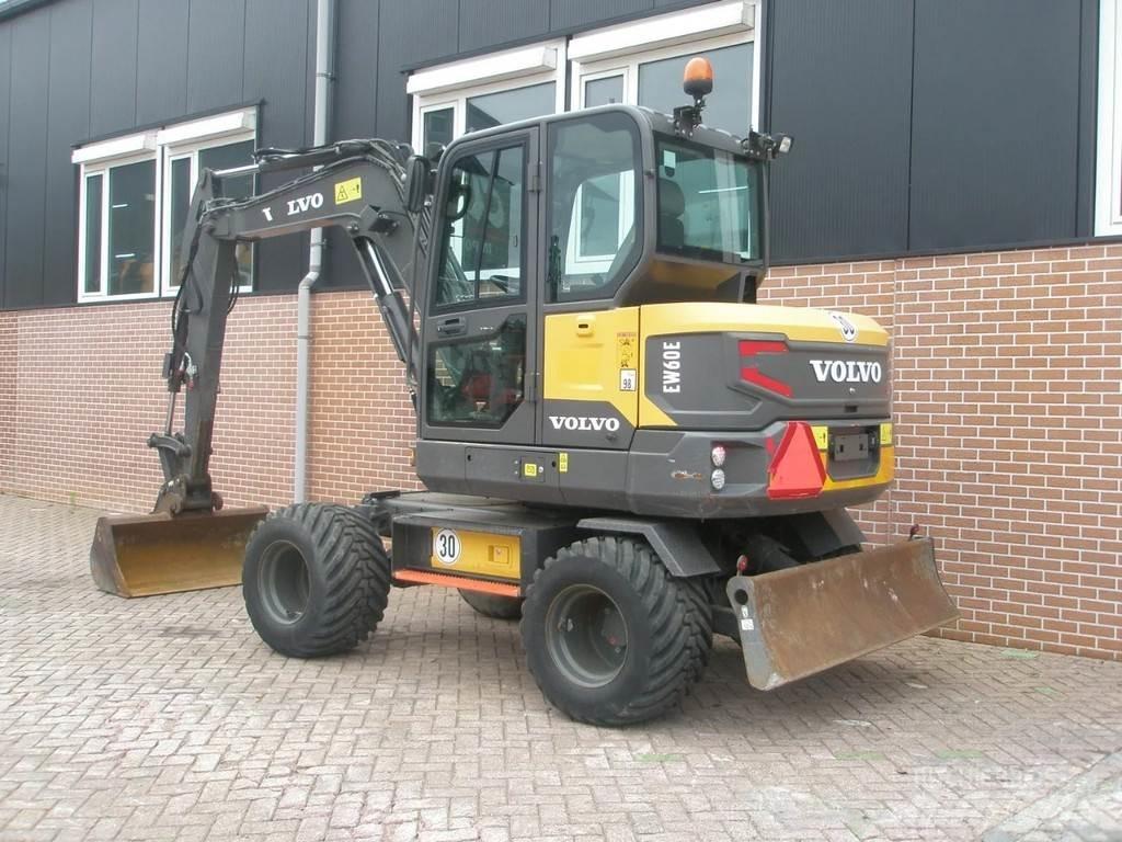 Volvo EW60E Mini bageri < 7t