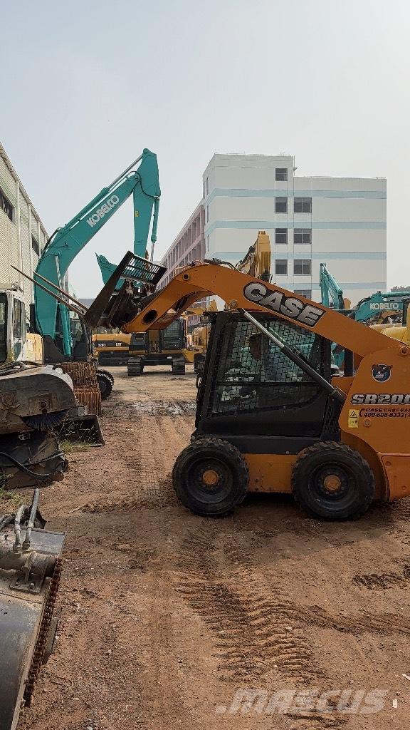 CASE SR200 Skid steer mini utovarivači