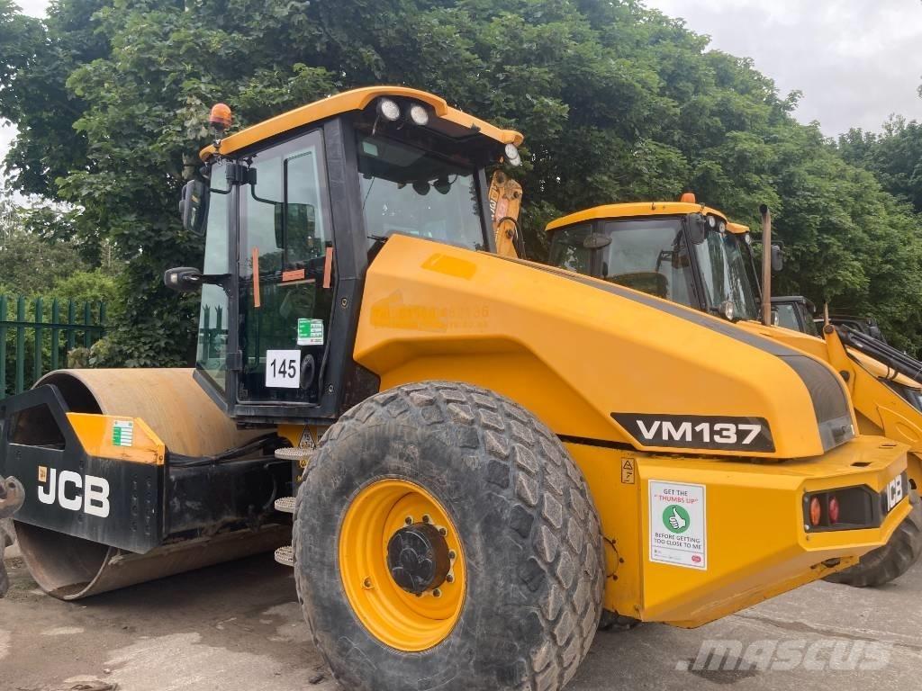 JCB VM137 2015 Valjci sa jednim bubnjem