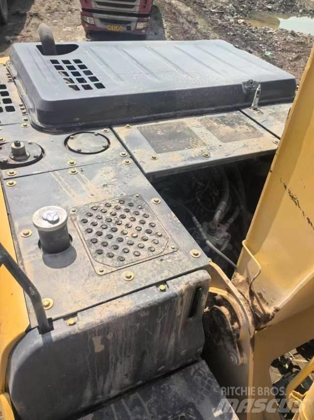 Sumitomo SH200-5 Bageri guseničari