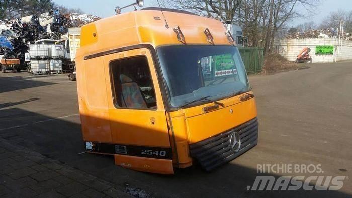 Mercedes-Benz 2540 Ostale kargo komponente