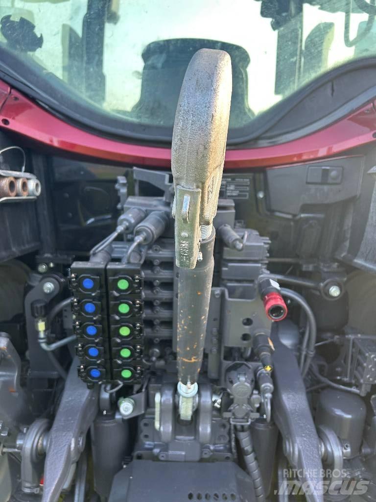 Valtra N175V Traktori