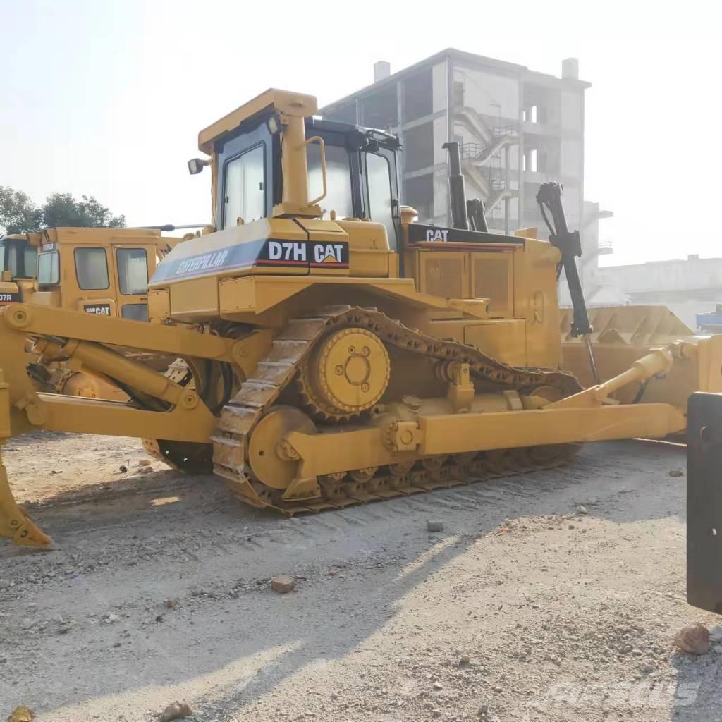 CAT D7H Buldožeri guseničari