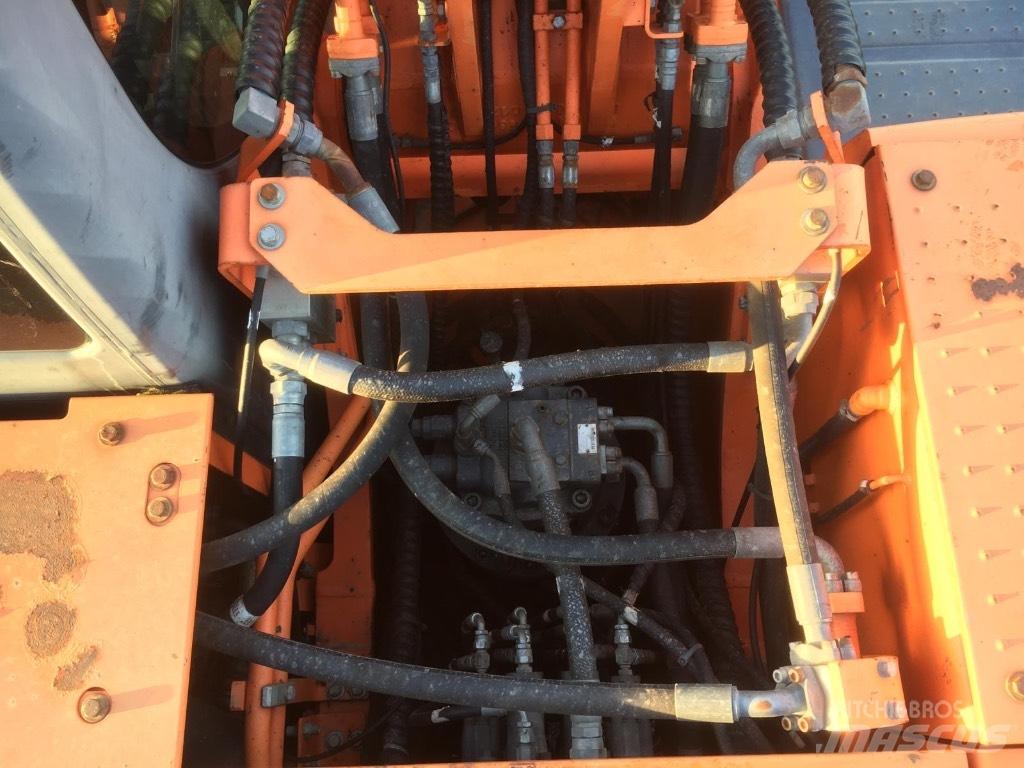 Doosan DX 255 LC Bageri guseničari