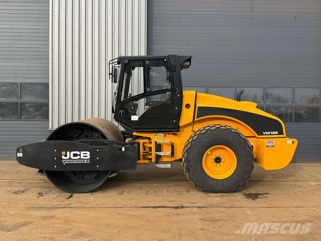 JCB VM166D Valjci sa jednim bubnjem