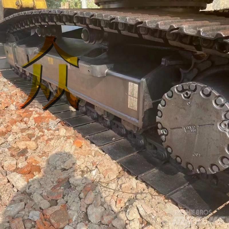 Komatsu PC 200 Bageri guseničari