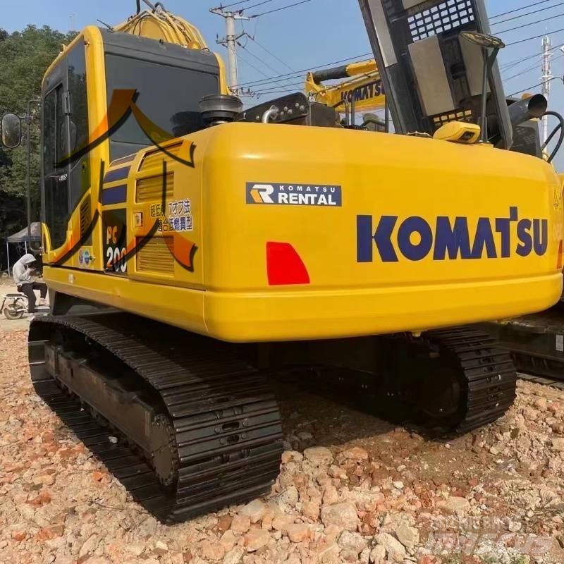 Komatsu PC 200 Bageri guseničari