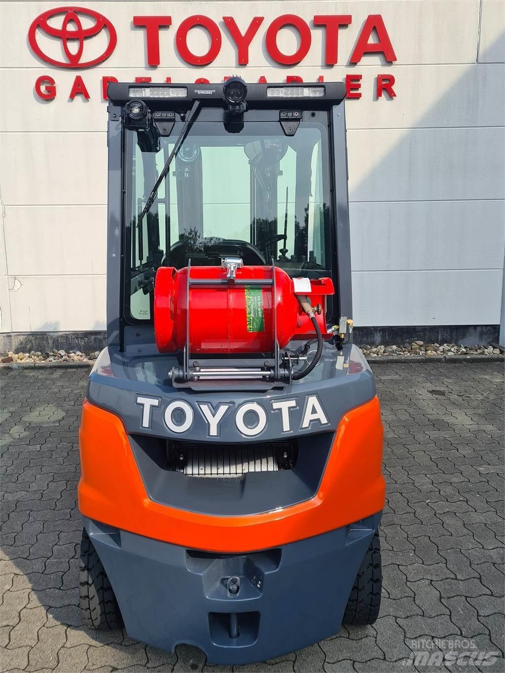 Toyota 02-8FGF25 Plinski viljuškari