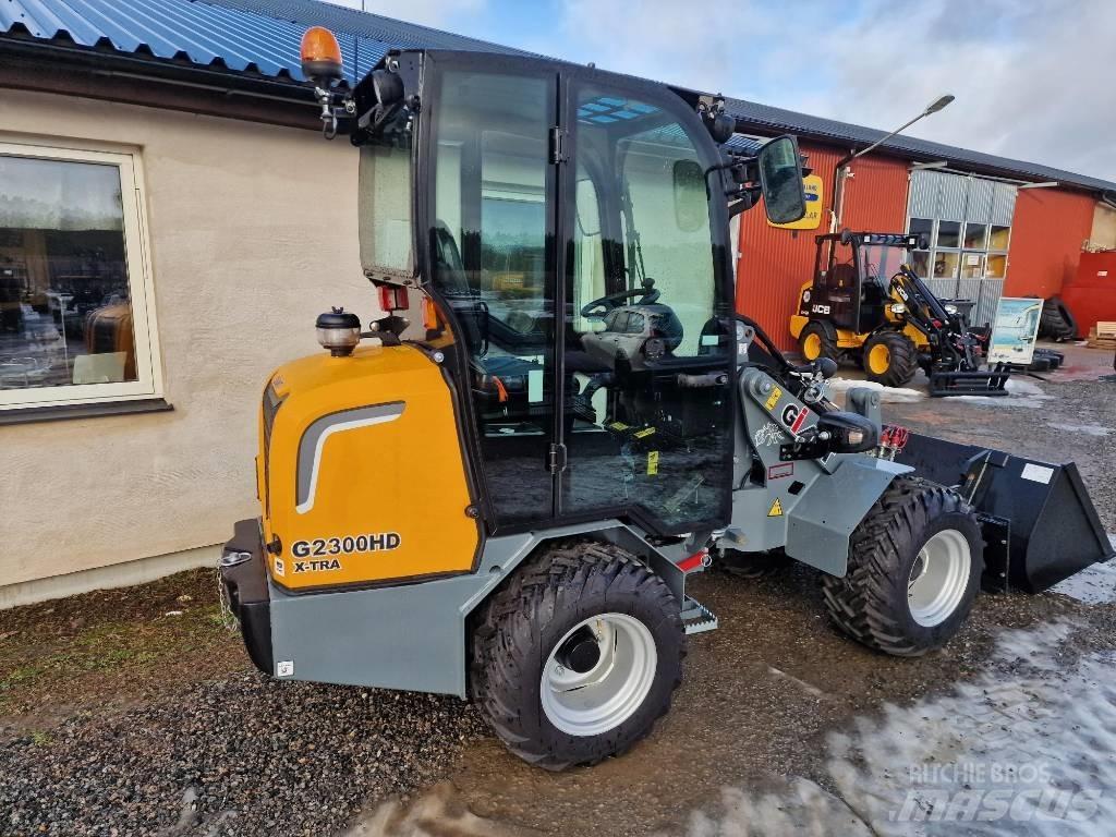 GiANT G2300 HD Višenamenski utovarivači