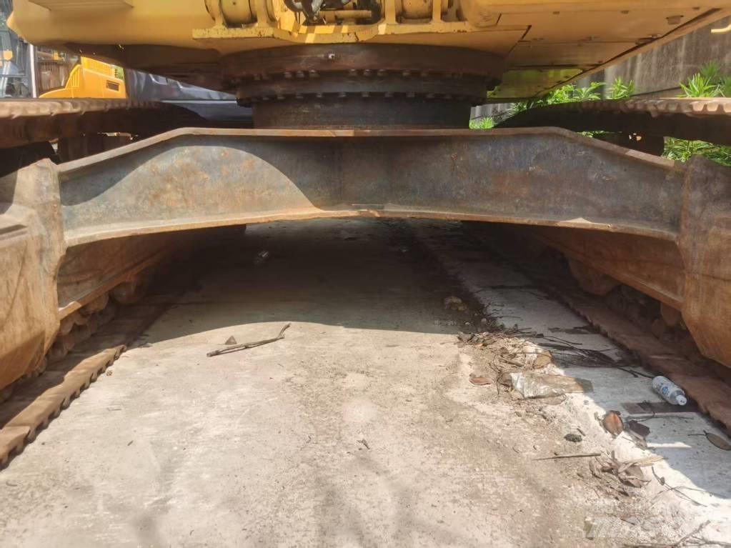 Komatsu PC 400-7 Bageri guseničari