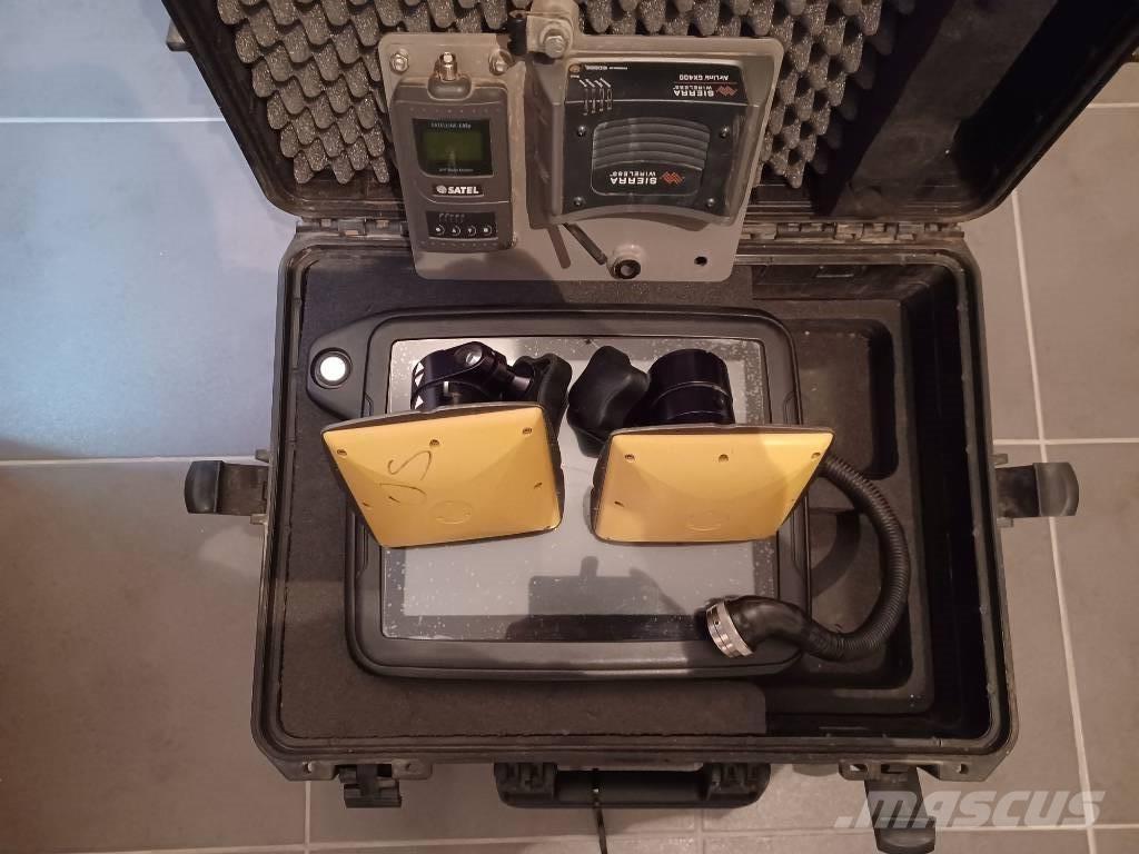 Komatsu PC 210 LC Bageri guseničari