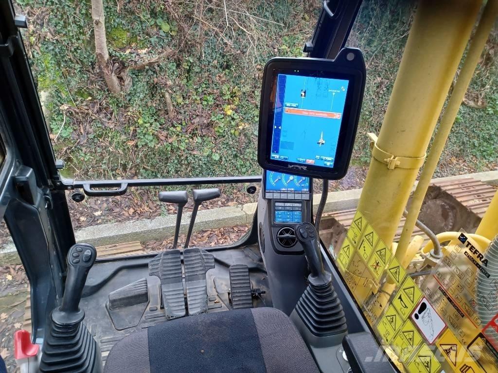 Komatsu PC 210 LC Bageri guseničari
