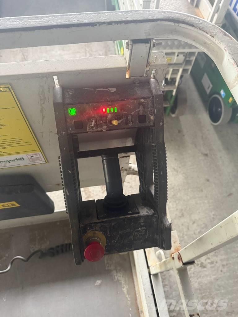 JLG 2646 ES Makazaste platforme