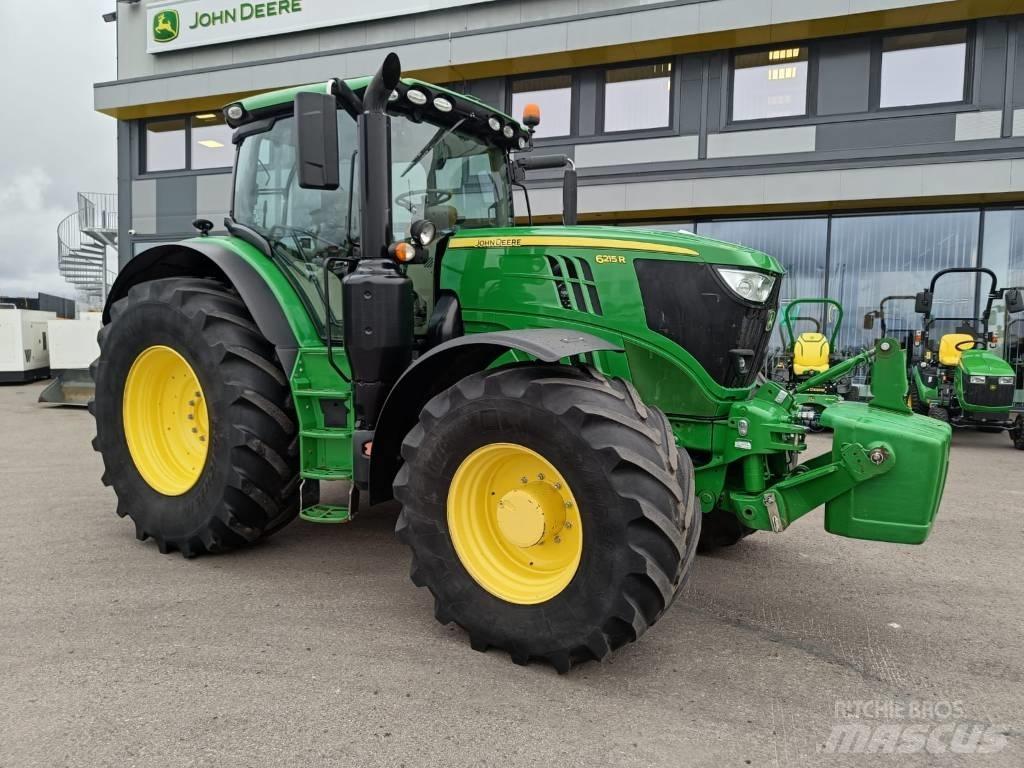 John Deere 6215 R Traktori