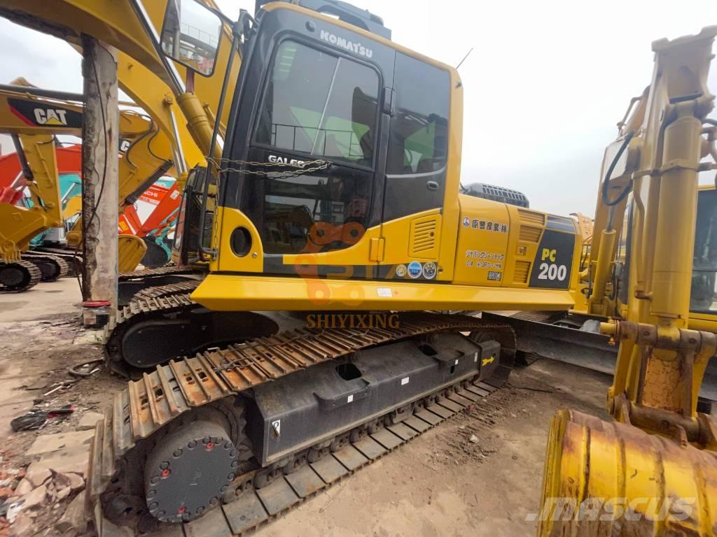 Komatsu PC 200-8 Bageri guseničari