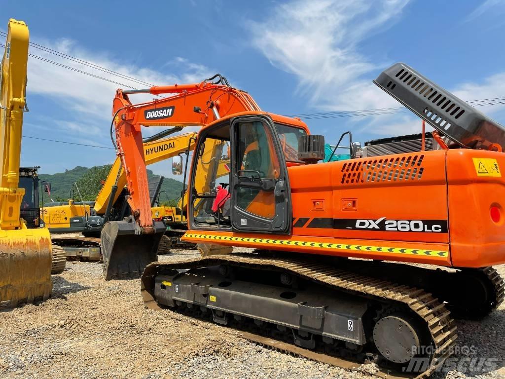 Doosan DX 260 Bageri guseničari