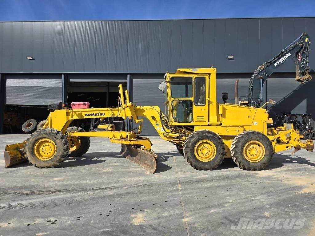 Komatsu GD521A-1 Grejderi