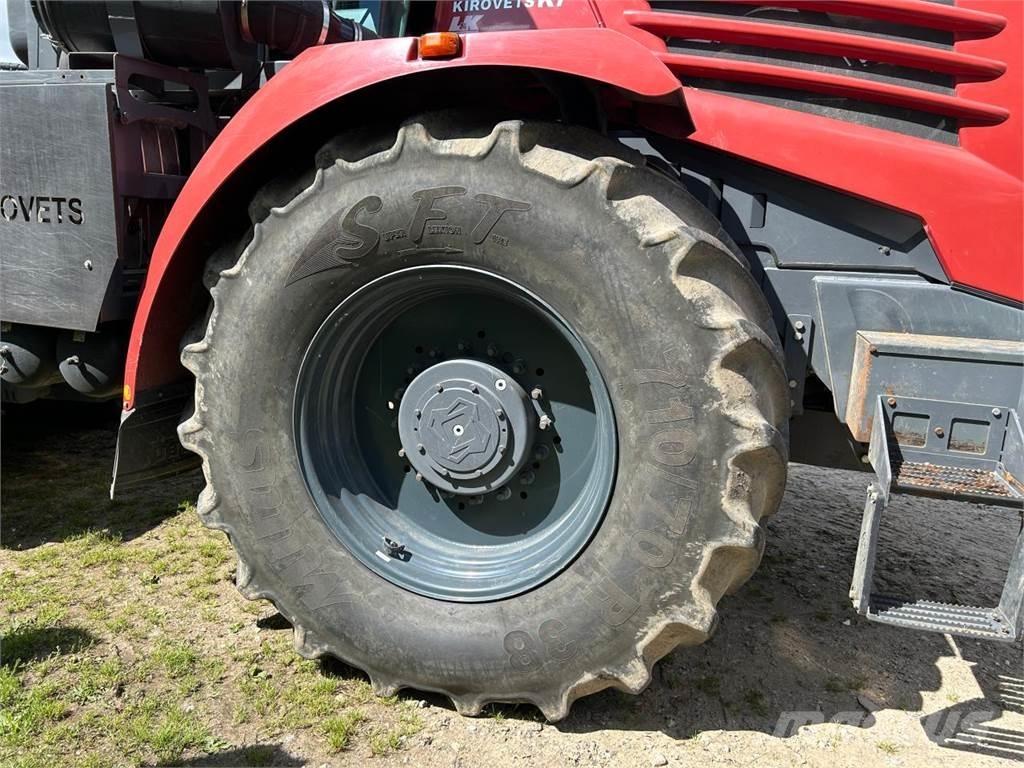 Kirovets K 743 Traktori
