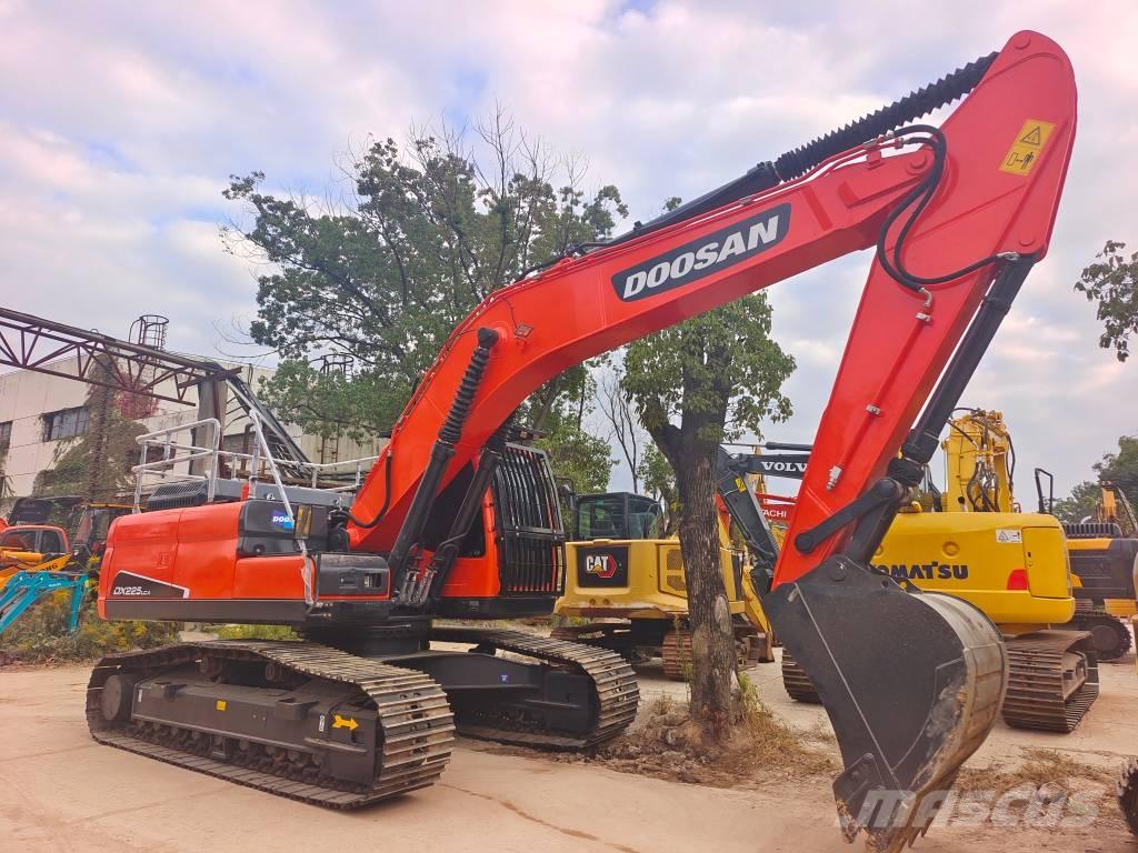 Doosan DX 225 LC-9C Bageri guseničari