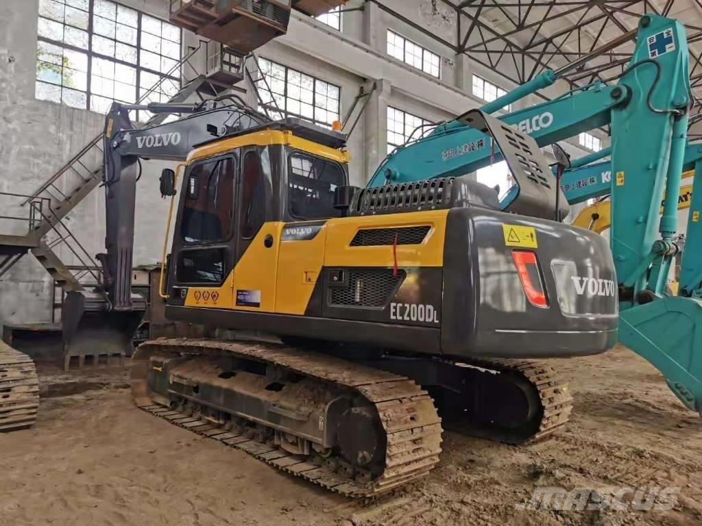 Volvo EC200D Bageri guseničari