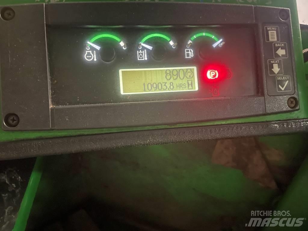 John Deere 643 K Mašine za sečenje drveća