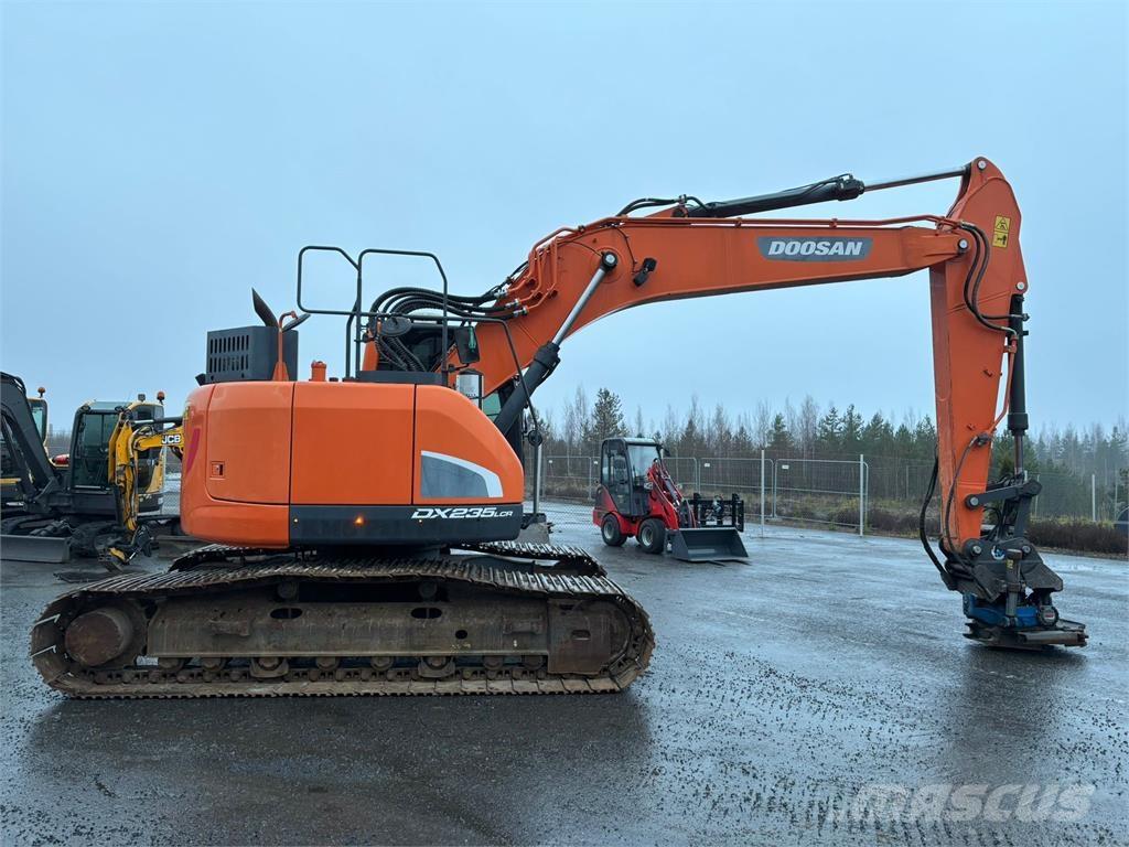 Doosan DX235LCR-5 Bageri guseničari
