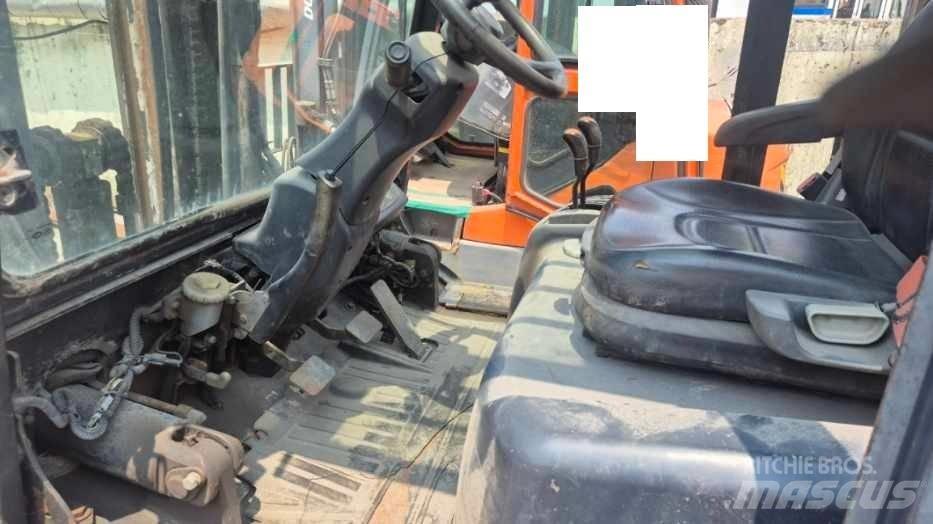 Doosan D 35 C-5 Električni viljuškari