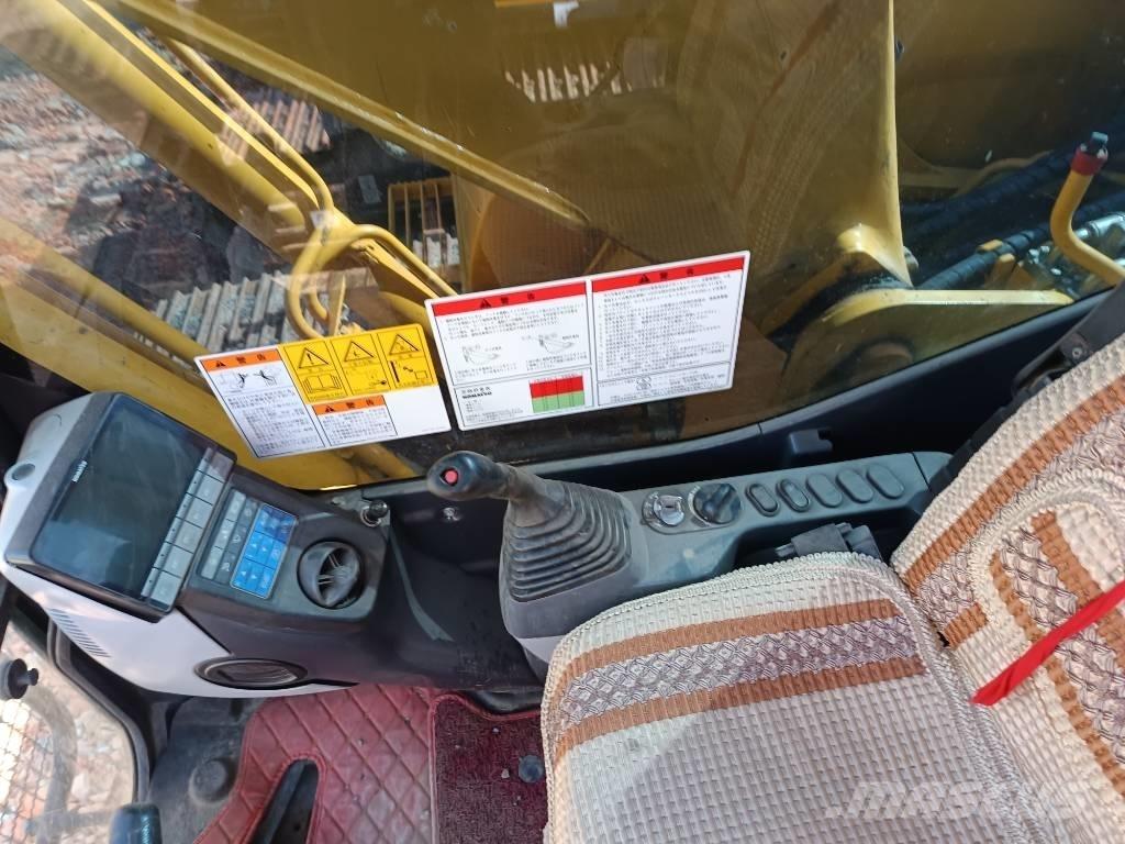 Komatsu PC 200 Bageri guseničari