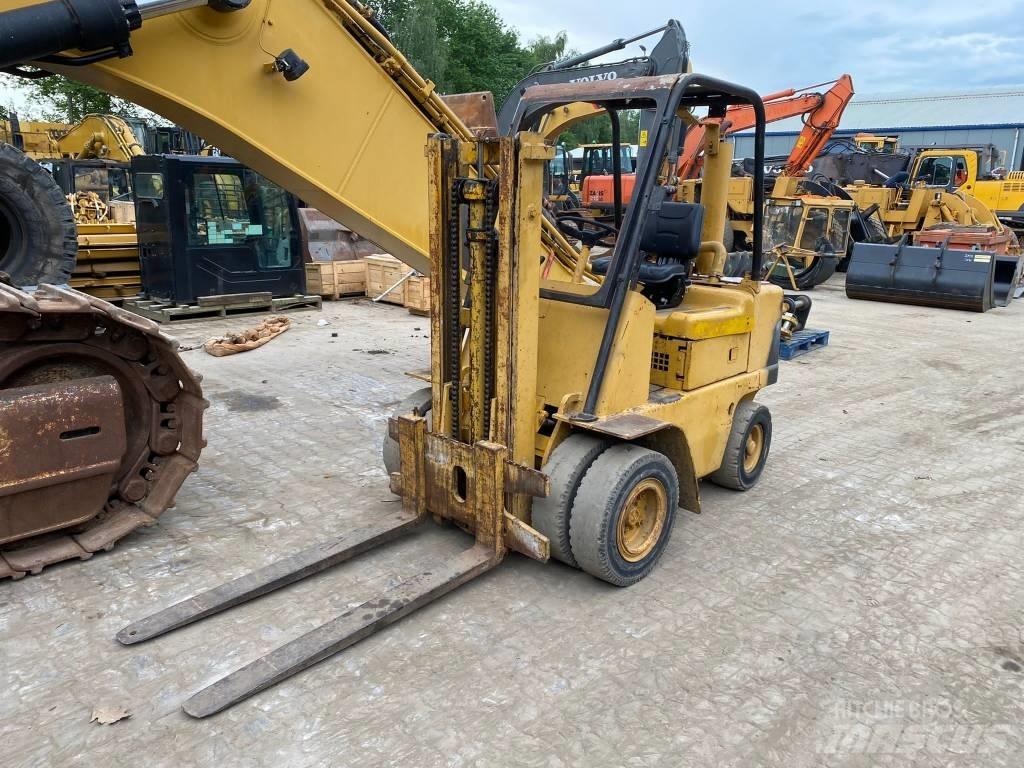 CAT V 50 B Dizelski viljuškari