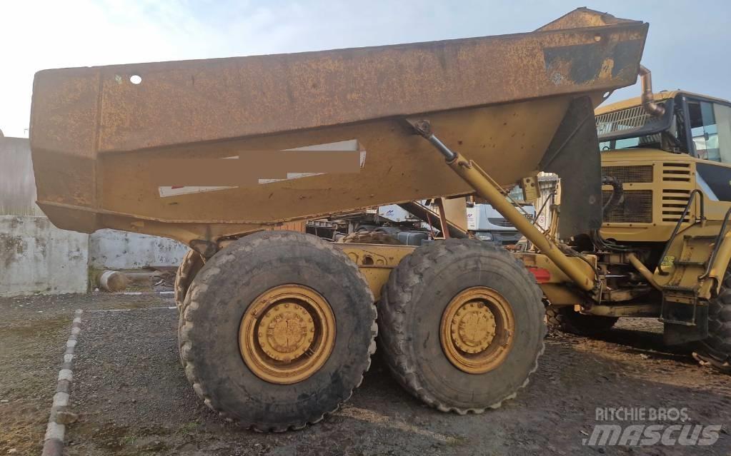 CAT 730 Zglobni damperi