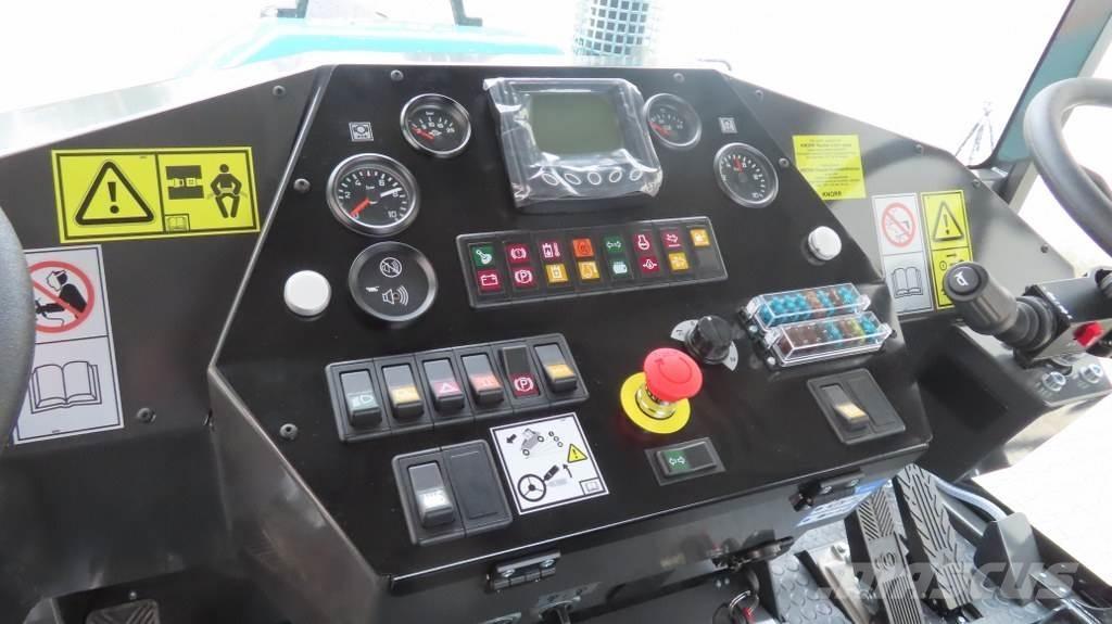 Ammann ART 240 Gumeni valjci na točkovima