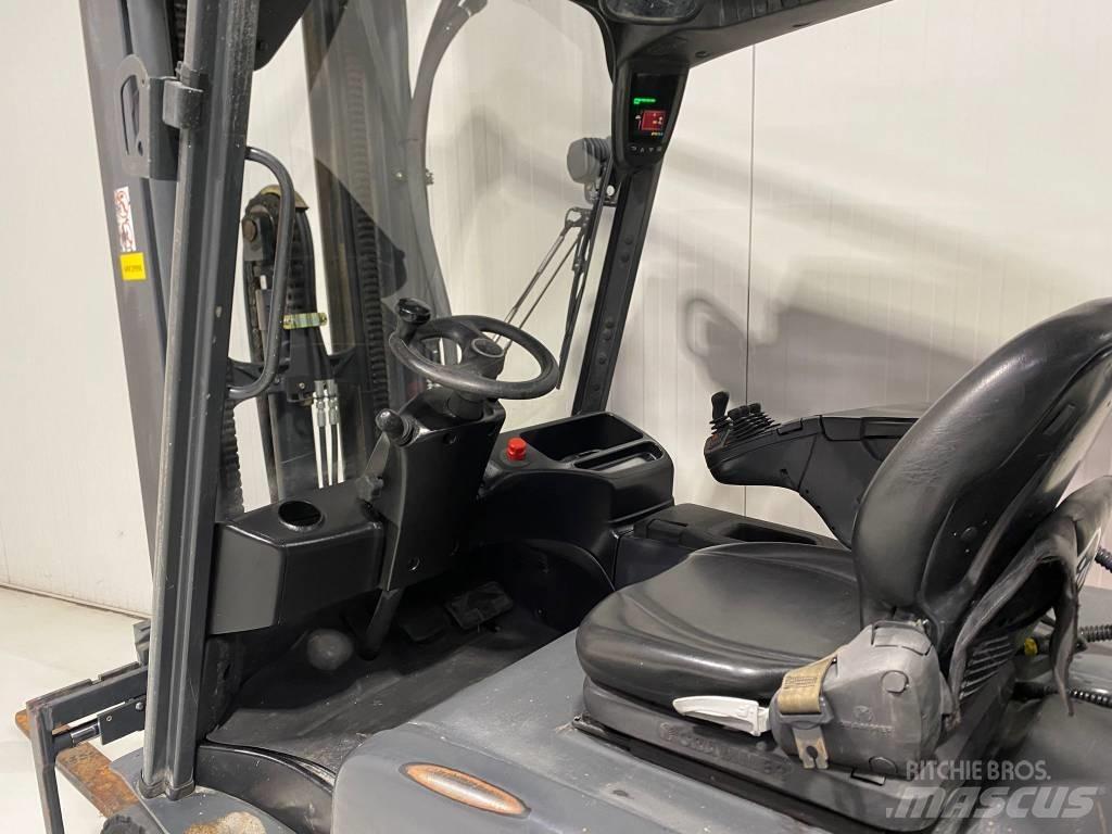 Linde E30L-01 Električni viljuškari