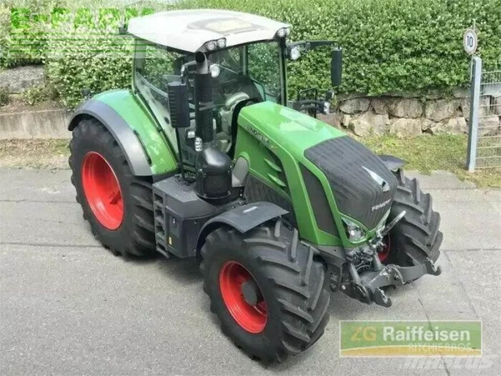 Fendt 828 vario s4 Traktori