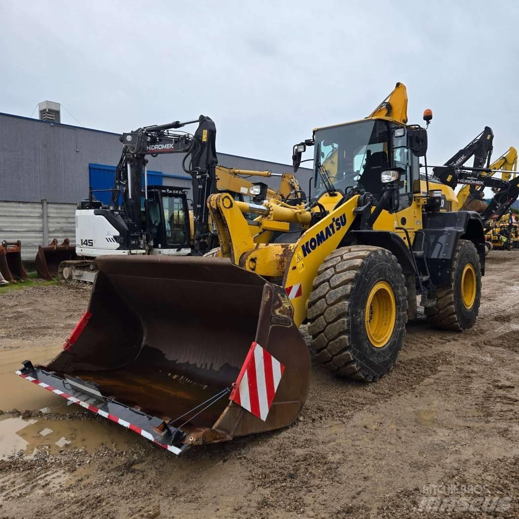 Komatsu WA 320-8 Utovarivači na točkove