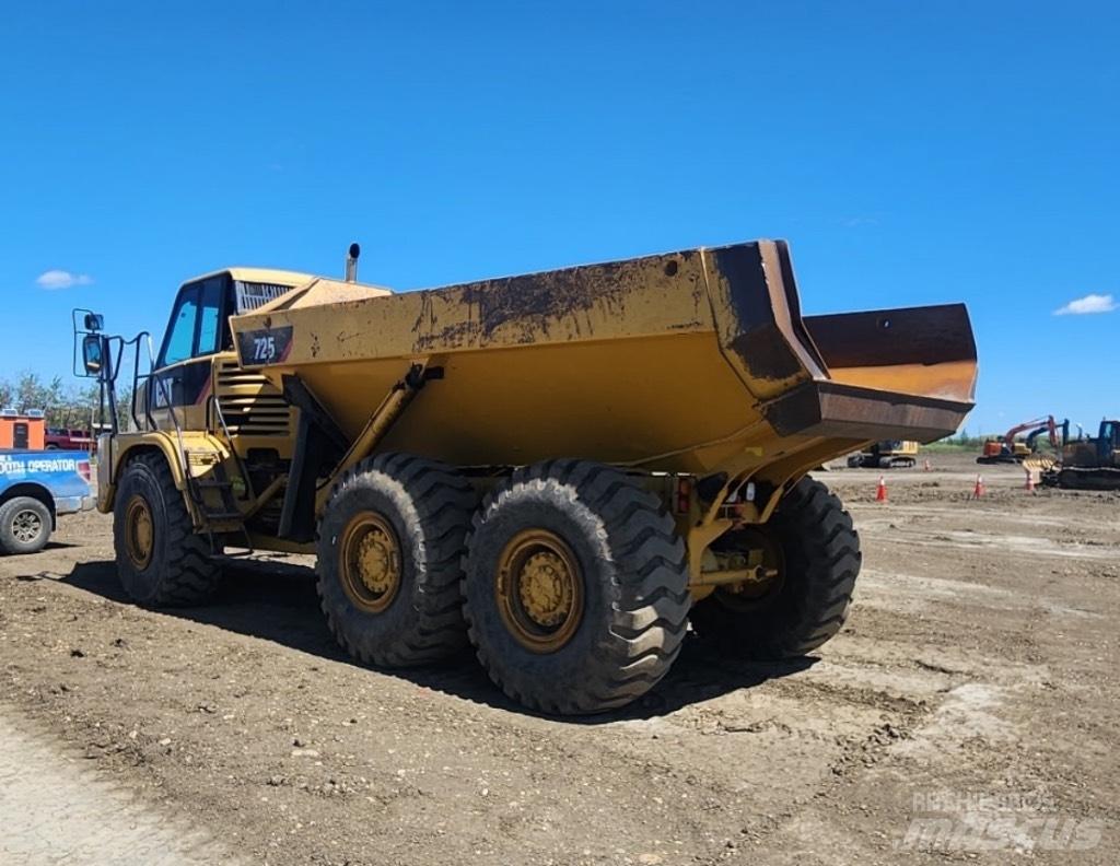CAT 725 Zglobni damperi