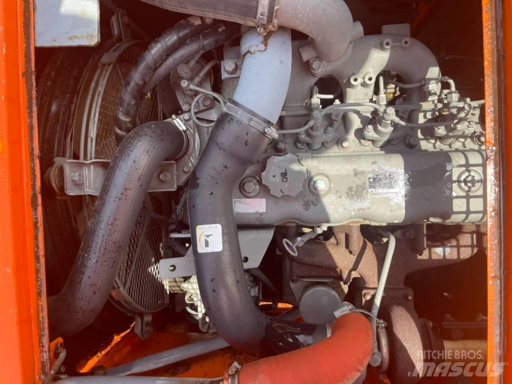 Hitachi ZX 135 Bageri guseničari