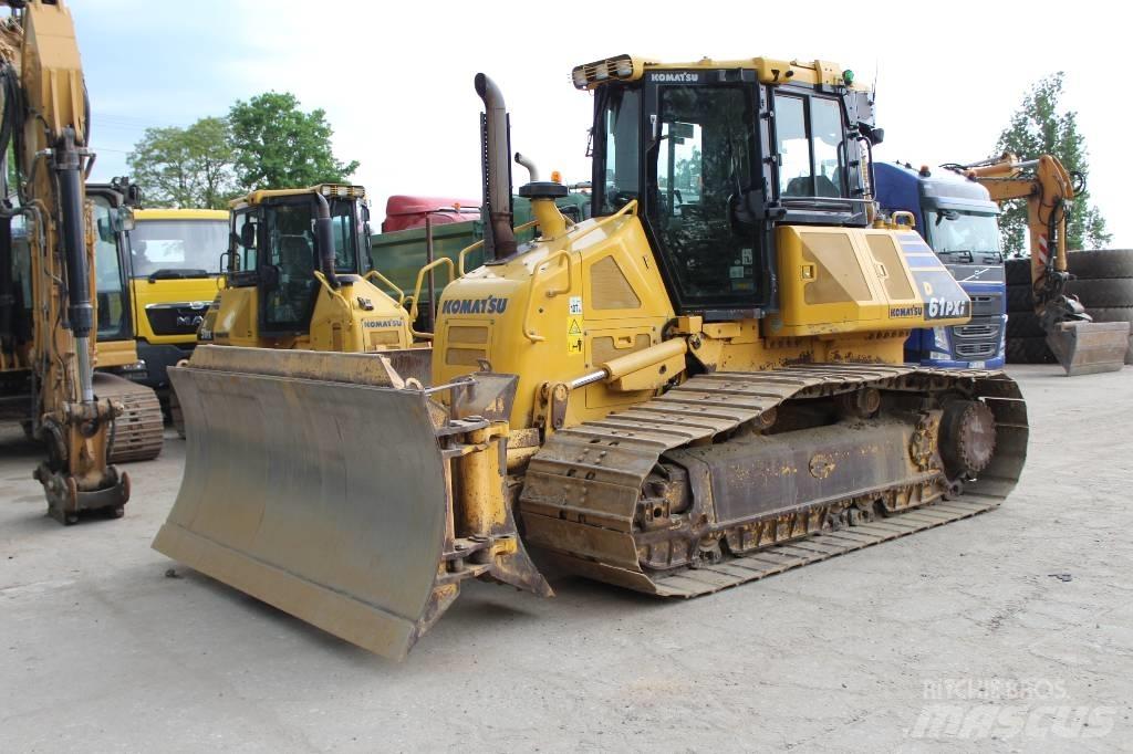 Komatsu D 61 PXI-23 Buldožeri guseničari