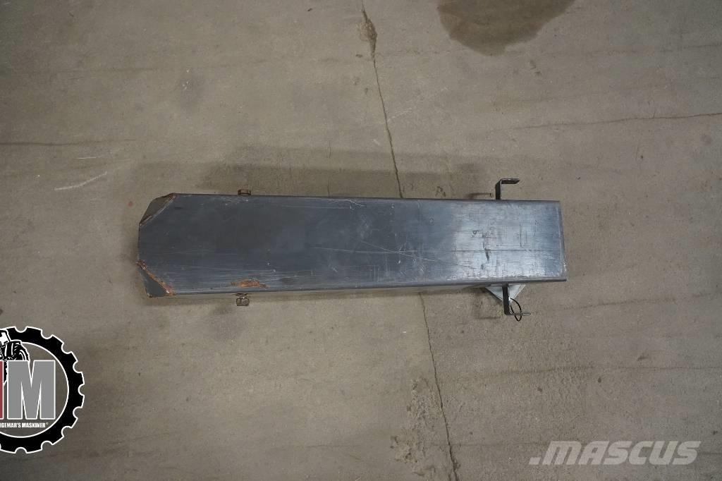 Valtra A 83 HT Skydd Šasija i vešenje