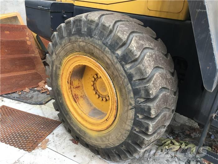 Komatsu WA 320-3 Utovarivači na točkove