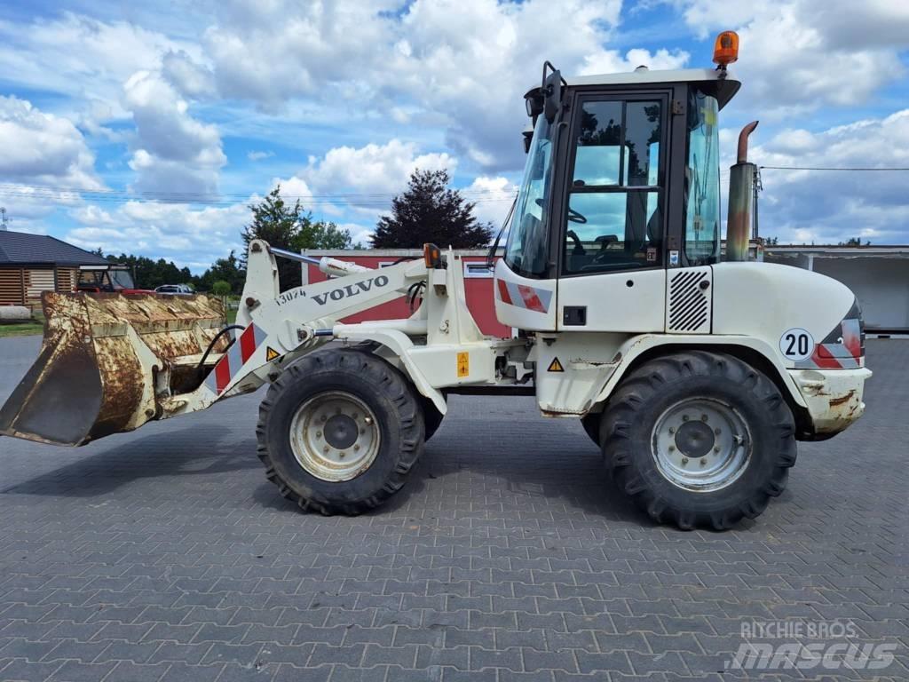 Volvo L 30 B Utovarivači na točkove