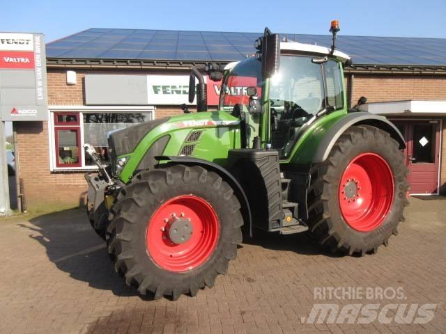 Fendt 718 GEN6 Traktori