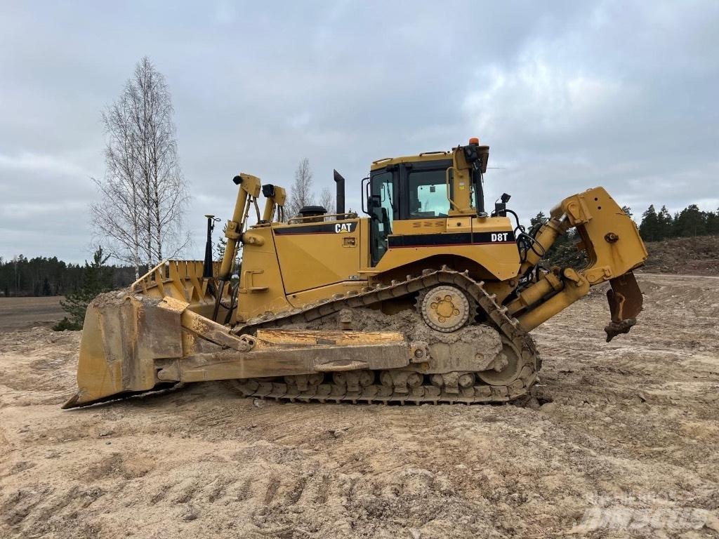 CAT D 8 T Buldožeri guseničari