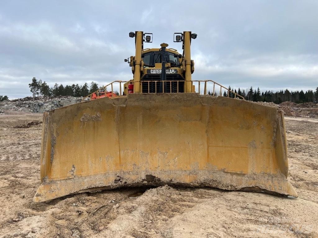 CAT D 8 T Buldožeri guseničari