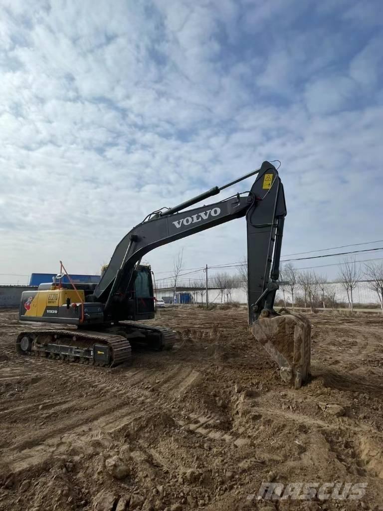 Volvo EC210D Bageri guseničari