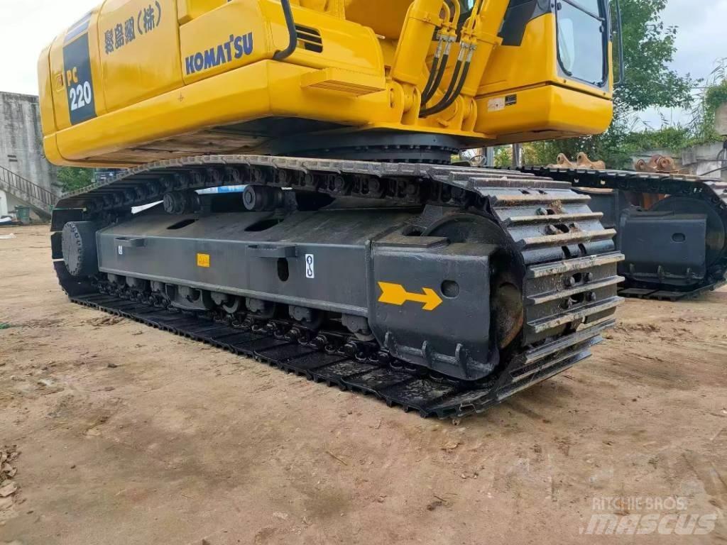Komatsu PC 220 Bageri guseničari