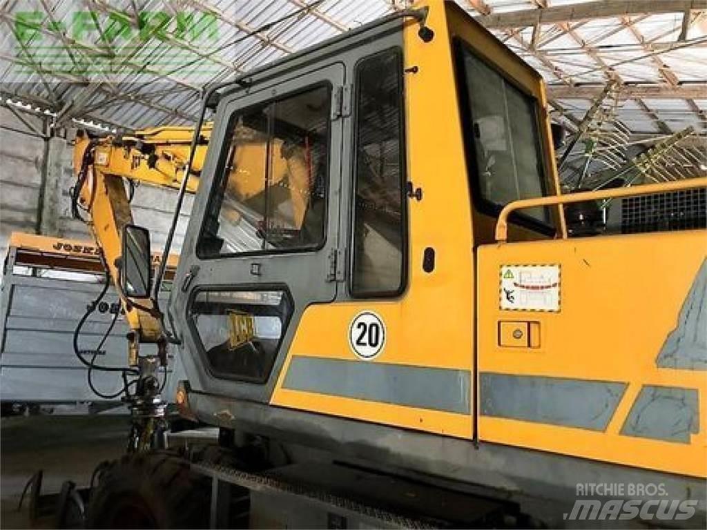 JCB js 130 w Bageri točkaši