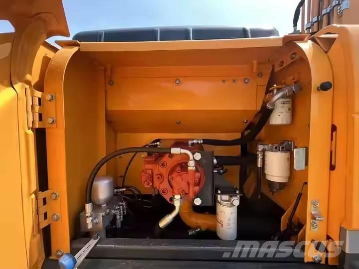 Hyundai 220 LC  9s Bageri guseničari