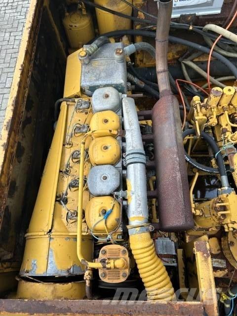 Liebherr A 911 C Bageri točkaši