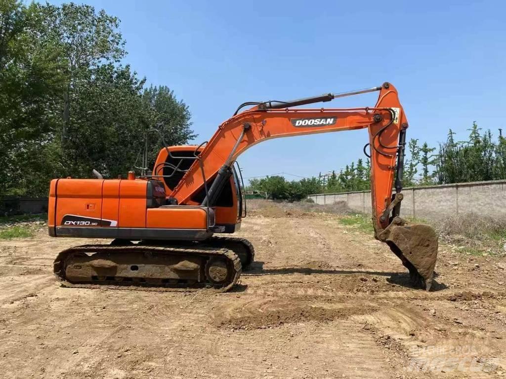 Doosan DX 130-9CN Bageri guseničari