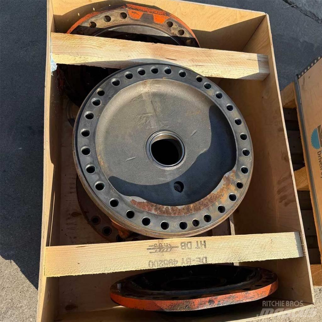 NAF DOOSAN MOXY MT31 Transmisija